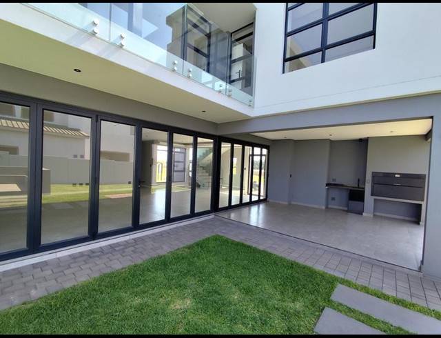 4 BEDROOM HOUSE FOR SALE IN MIDSTREAM ESTATE